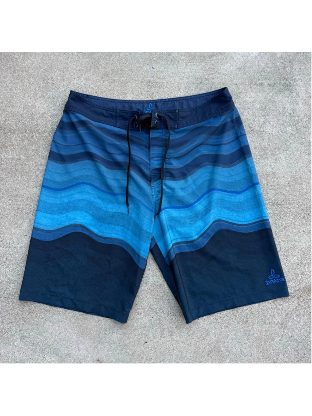 Men's PrAna Blue Navy Blue Striped Board Shorts Swim Trunks Size 34